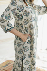 Women's Floral Printed Knee Length V Neck 3/4 Sleeves Rayon Kurta Set (K195)-HFXMA-K195-WHITE